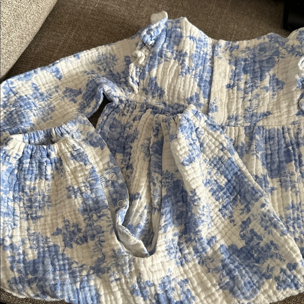 Angel Dear Dream Cottage Floral Long Sleeve Romper - Picture 5 of 5